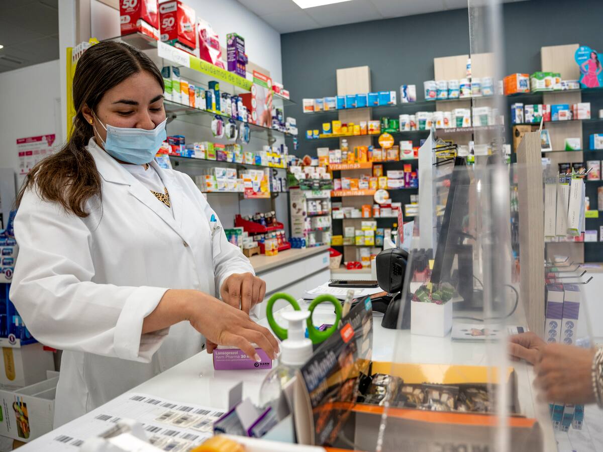 Los servicios tiran del empleo en León que en mayo registra un 3% menos de parados en la provincia