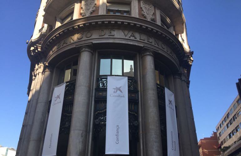 Fachada de la sede principal de Banco de Valencia, ahora Caixabank