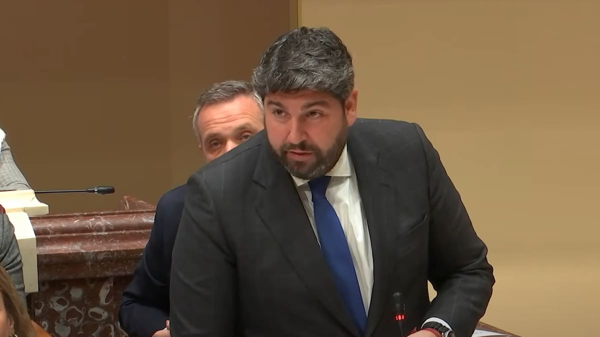 López Miras anuncia un paquete de medidas económicas para ayudar a unas 600 empresas ante el impacto de la guerra en Irán