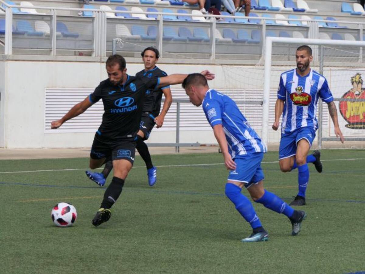 El Atlético Baleares no puede contra la efectividad del Ejea