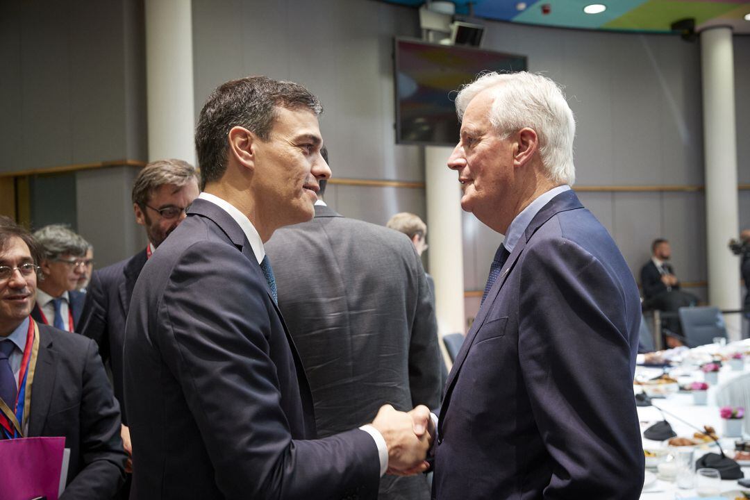 Pedro Sánchez y Michel Barnier en un anterior encuentro 