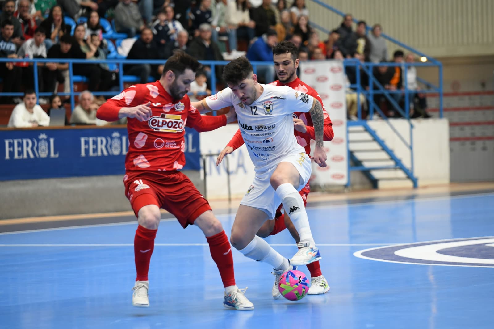 Imagen del O Parrulo-ElPozo Murcia Costa Cálida de este sábado en A Malata (foto: MijanPhoto / O Parrulo Ferrol)