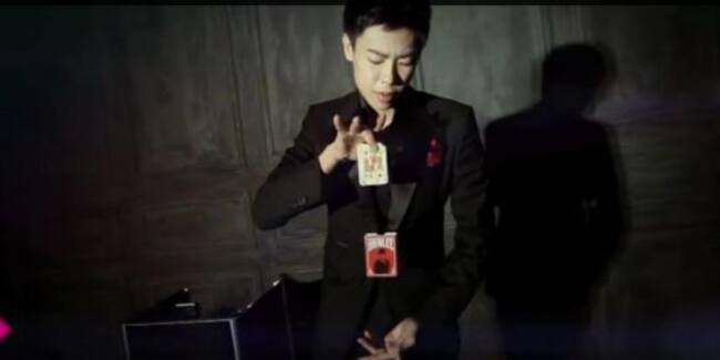 El ilusionista coreano Hun Lee.