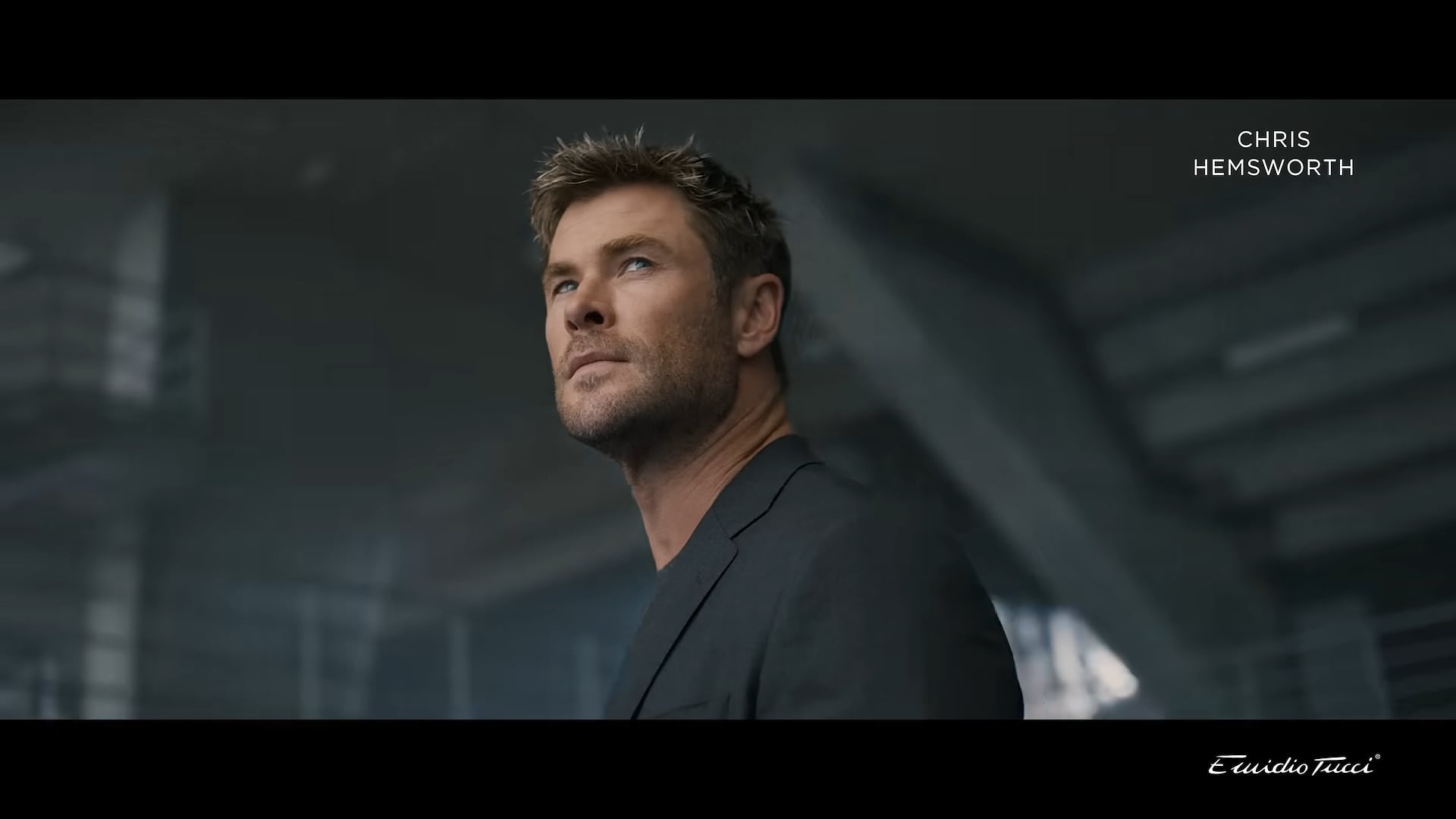 Chris Hemsworth en la campaña de Emidio Tucci, marca de moda de hombre de El Corte Inglés.