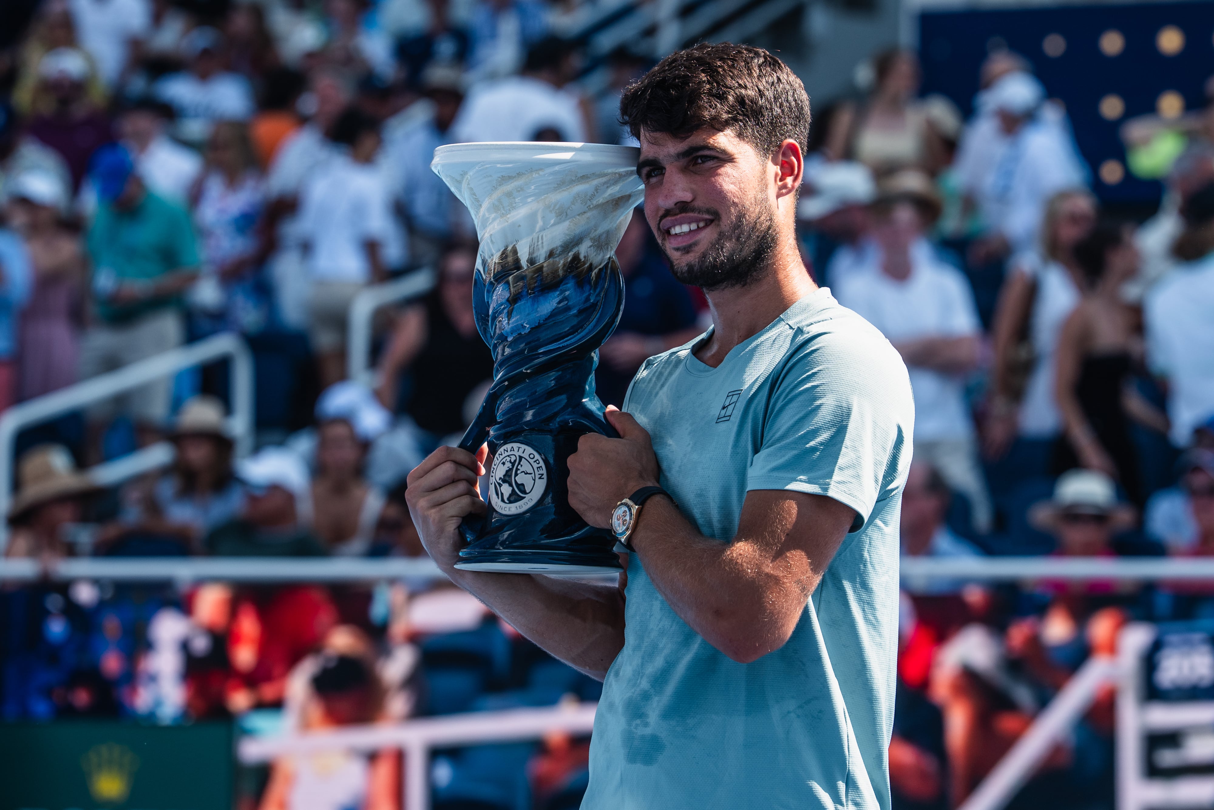 Carlos Alcaraz encabeza la lista Forbes de tenistas mejor pagados de 2025