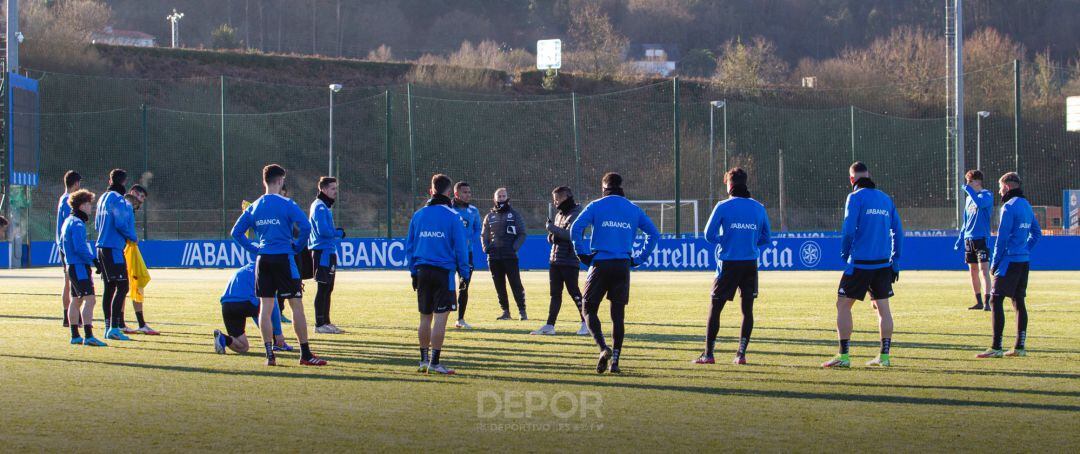 Charla del entrenador a sus jugadores