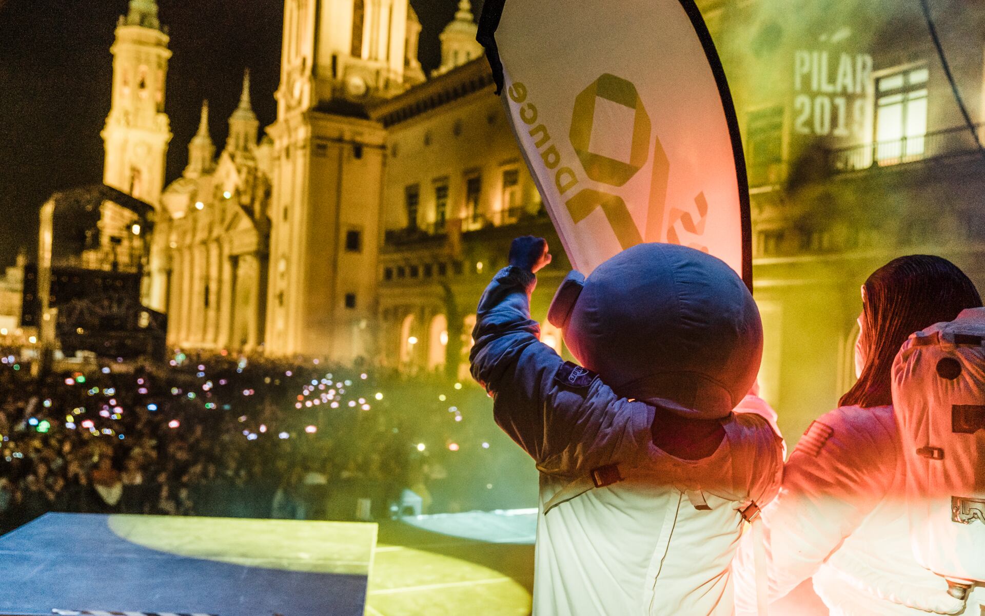 Los40 Dance INDEPENDANCE vuelven a la Plaza del Pilar.