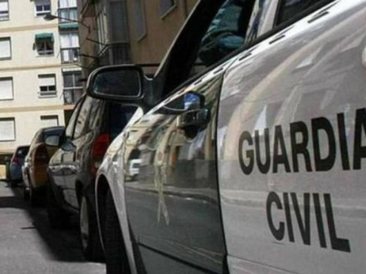 Detienen a un hombre e investigan a una mujer por sustraer dos móviles y denunciar el robo en Mota del Cuervo