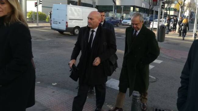 Jaime Botín y su letrado, el exjuez Javier Gómez Bermúdez