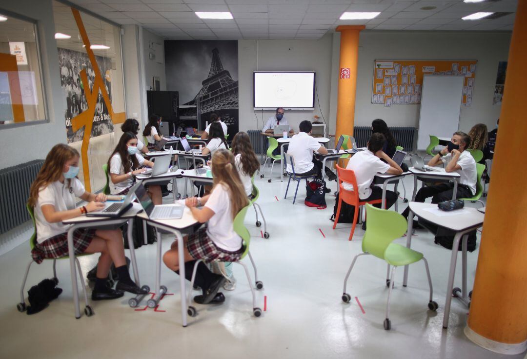 Alumnos en una clase