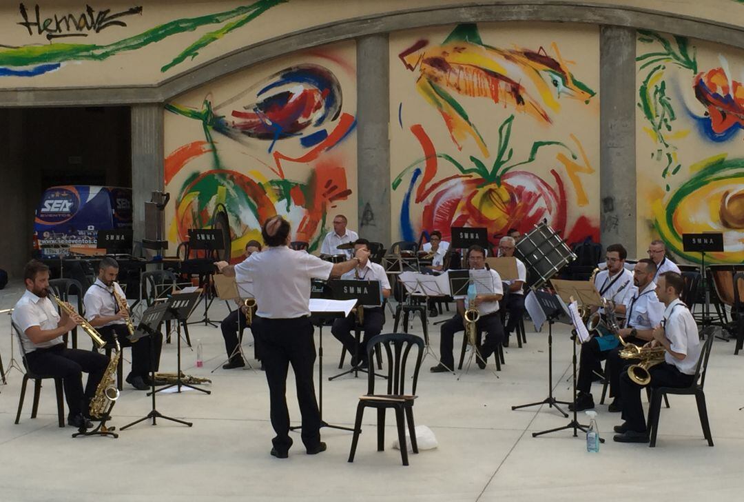 El grups de saxofonistes de la Música Nova d'Alcoi en un concert celebrat el passat juliol a l'amfiteatre Amando Blanquer.