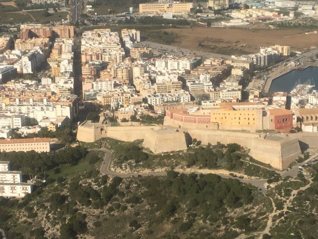 Vista aérea de Dalt Vila