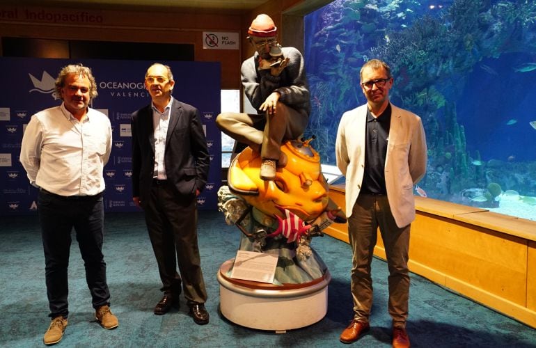 El Ninot de Jacques Cousteau el día que fue expuesto en l&#039;Oceanogràfic