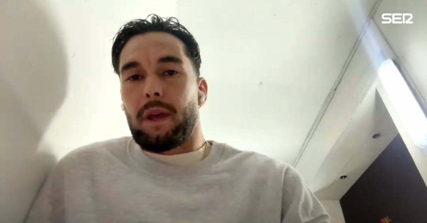 Jose Ángel Carrillo atiende a Radio Murcia.