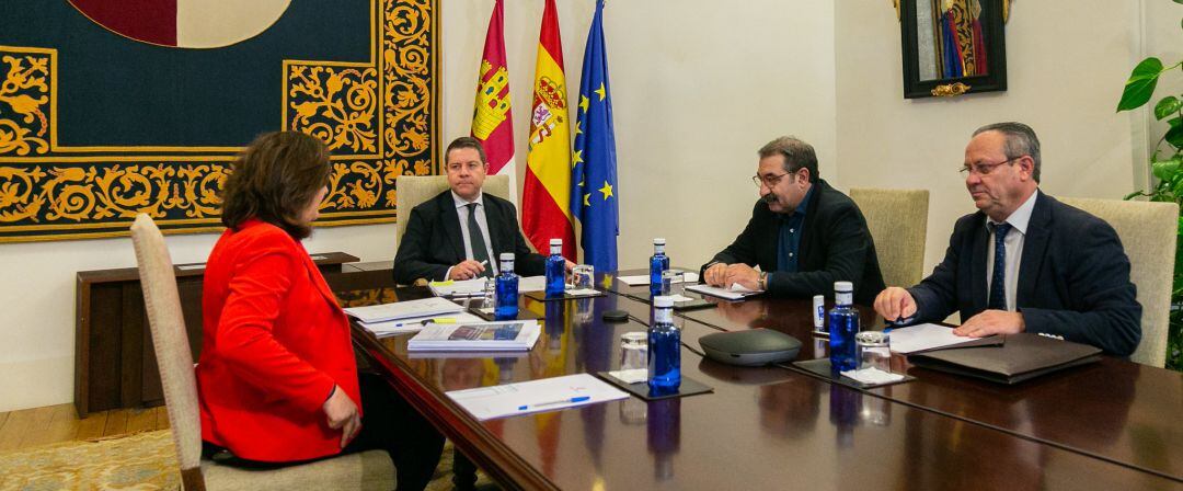 Videoconferencia del Gobierno con los agentes sociales