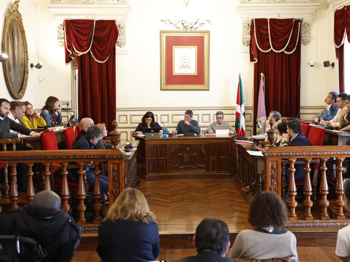 Itziar Carrocera, nueva alcaldesa de Santurtzi tras un pleno marcado por la abstención del PSE