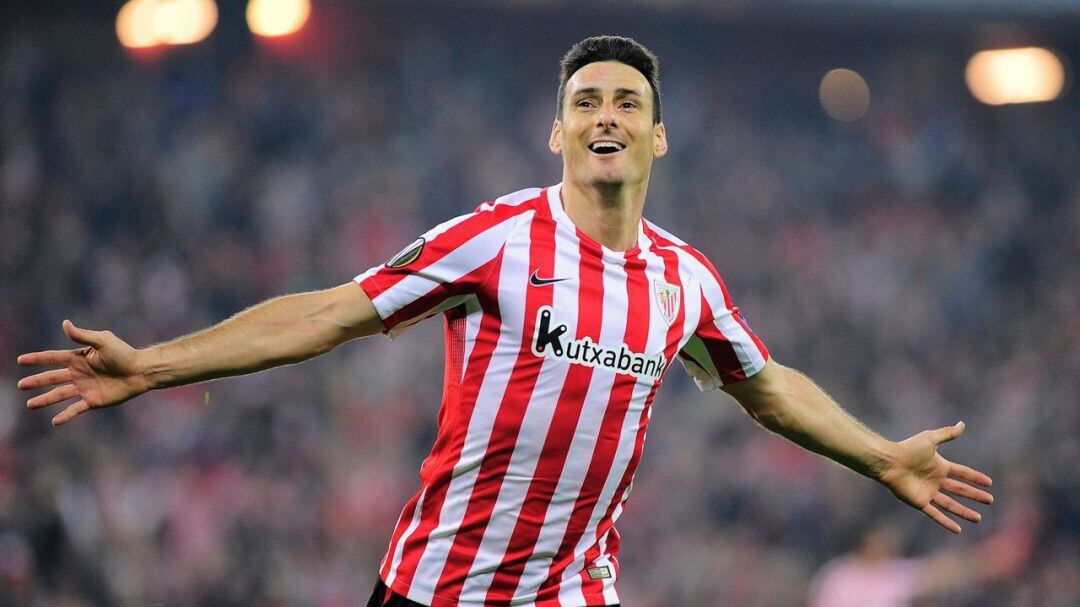 Aritz Aduriz celebrando un gol