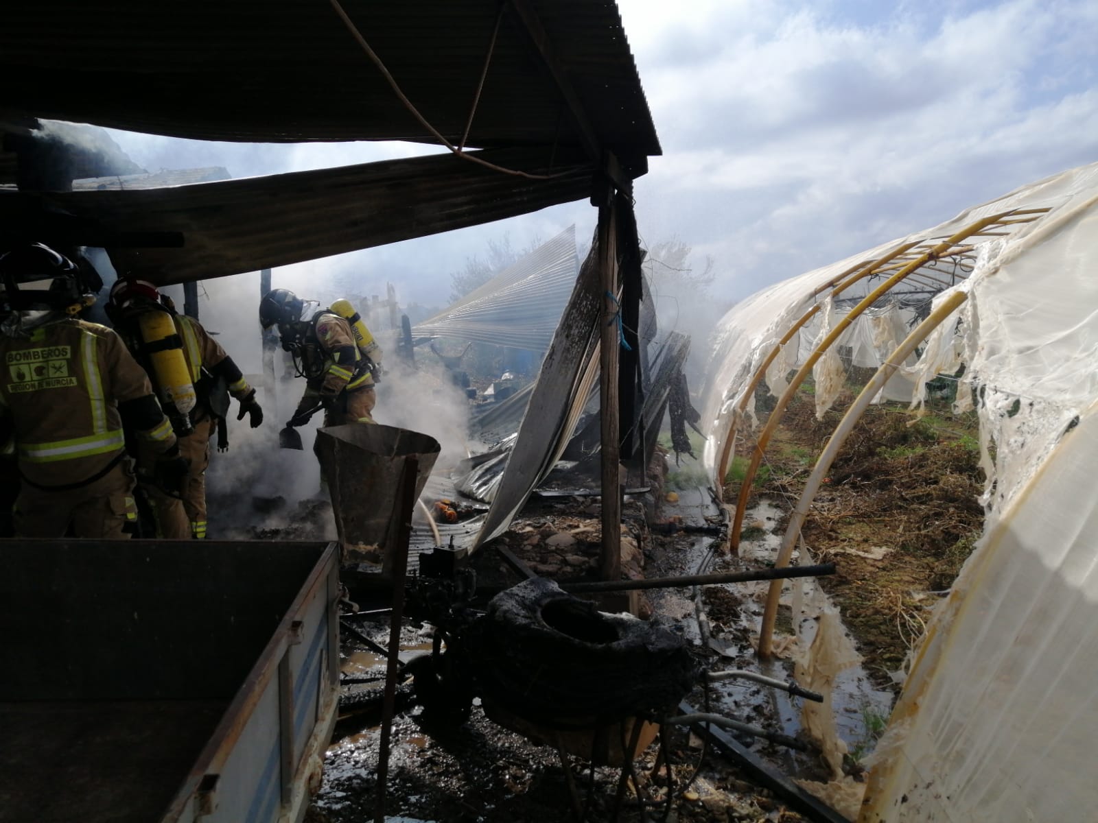 Incendio en una vivienda de la pedanía lorquina de Aguaderas