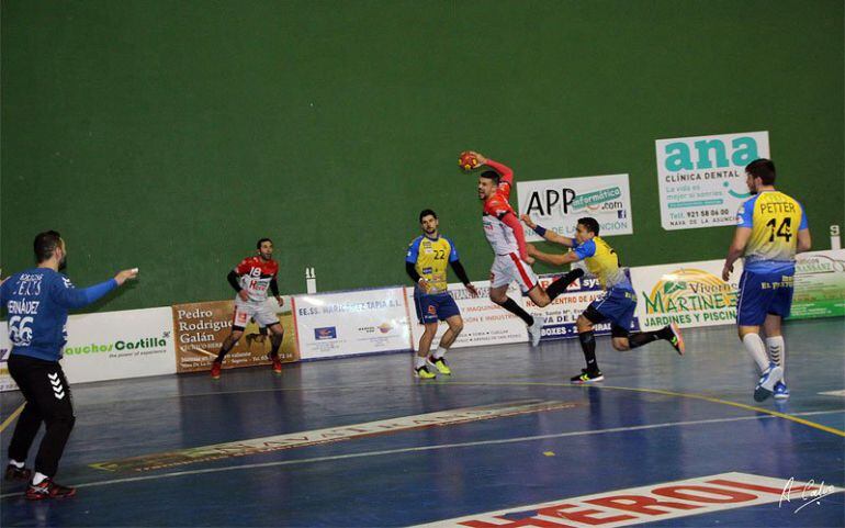 Nueva victoria de Balonmano Nava