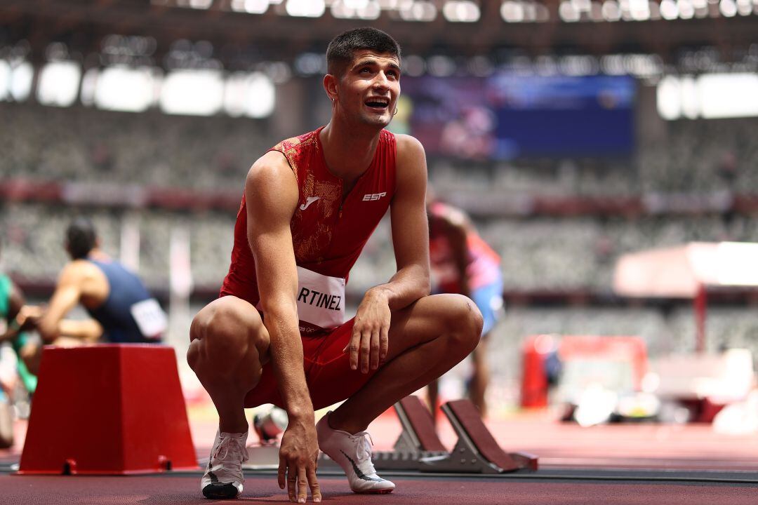 Asier Martínez prepara su salida en las semifinales de 110m vallas