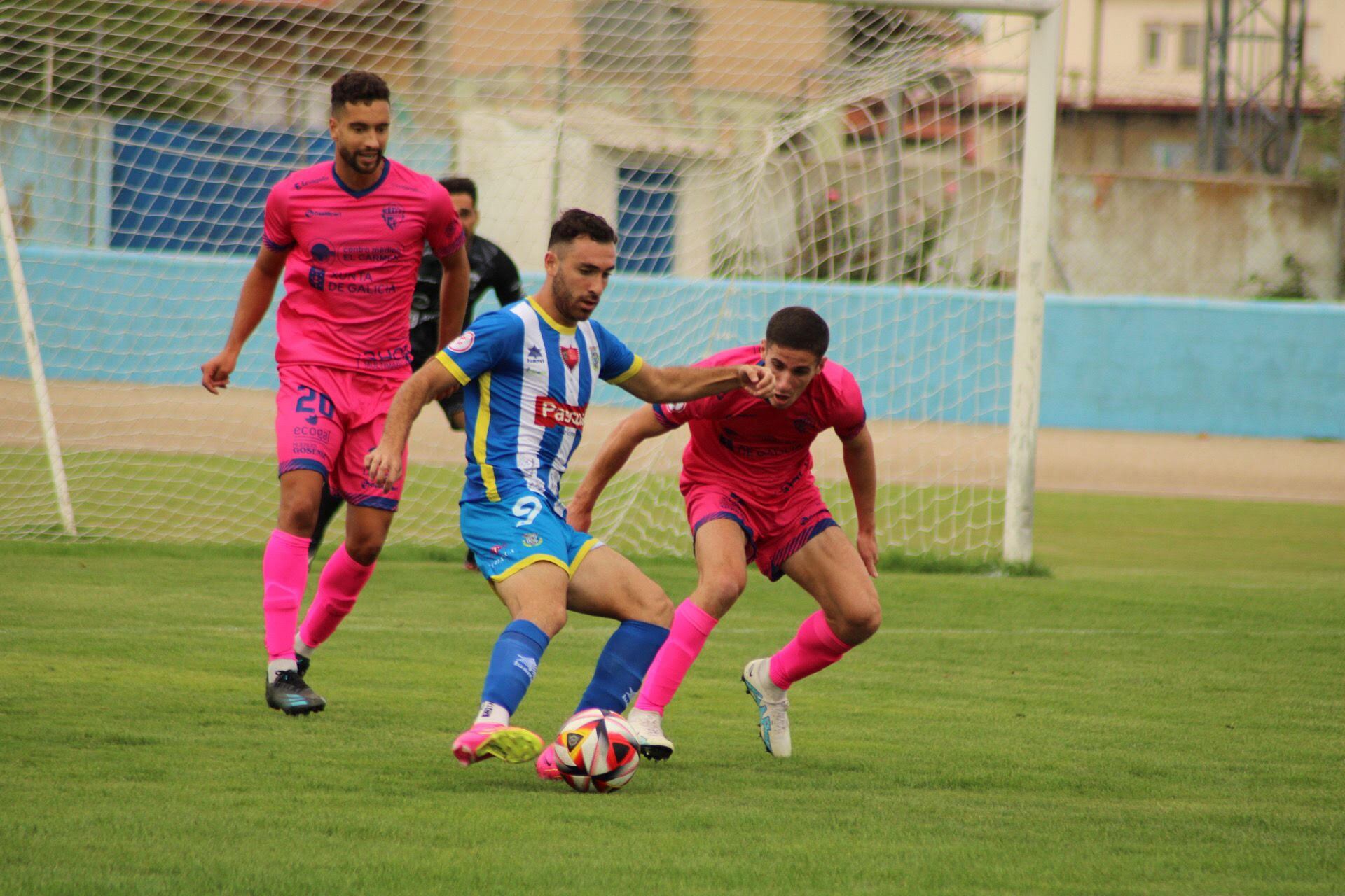 El arandino Frodo, en una acción ante el Ourense