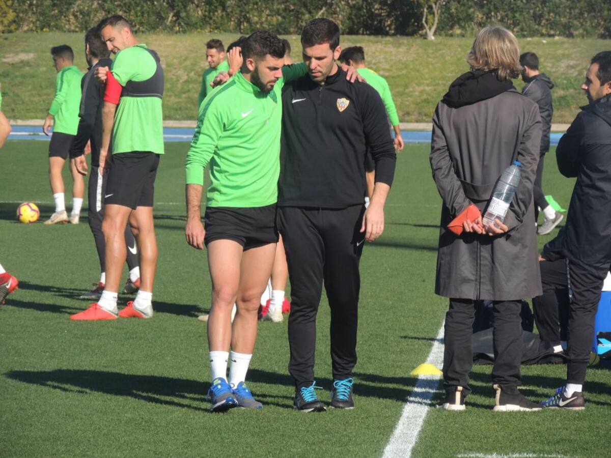 Luis Rioja no entrena por una sobrecarga