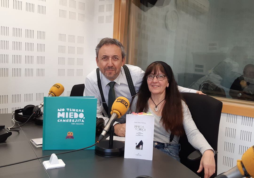 Chelo Santa Bárbara y Chema Contreras, director de Rincón Literario.