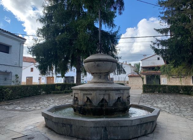 Desde hace unos años esta localidad, dedicada a la ganadería y a la explotación forestal, lucha por atraer habitantes y ofrecerles todo tipo de facilidades.