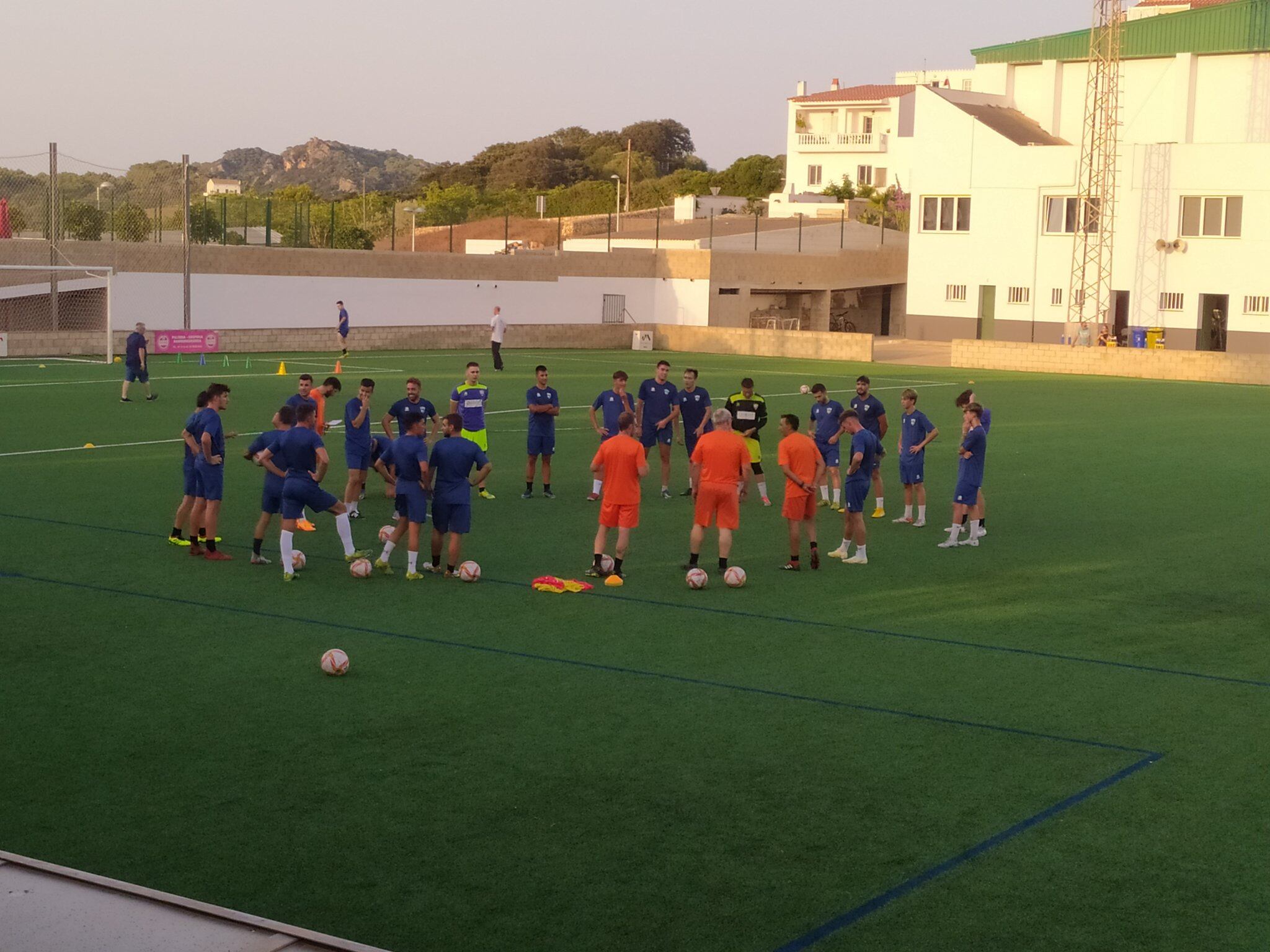 Lluís Vidal ja pot comptar amb el seu nou davanter.