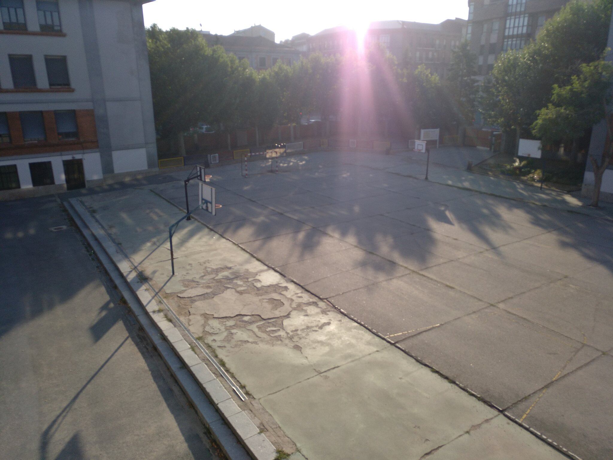 Patio del CEIP Claudio Sánchez Albornoz (Ávila)./Ceip Claudio Sánchez Albornoz