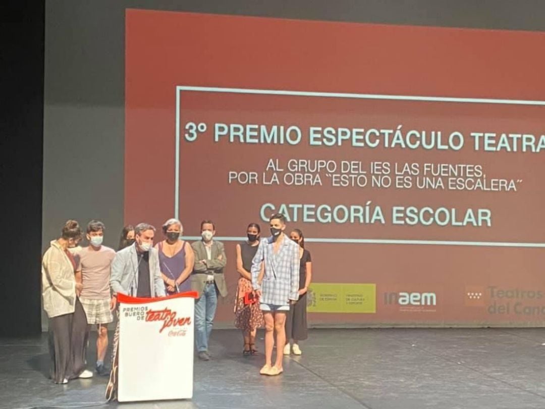 Momento de la entrega del Premio