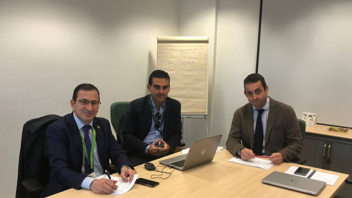 Iberdrola y Ayuntamiento de Lorca estudian cómo evitar los apagones en pedanías altas y casco histórico
