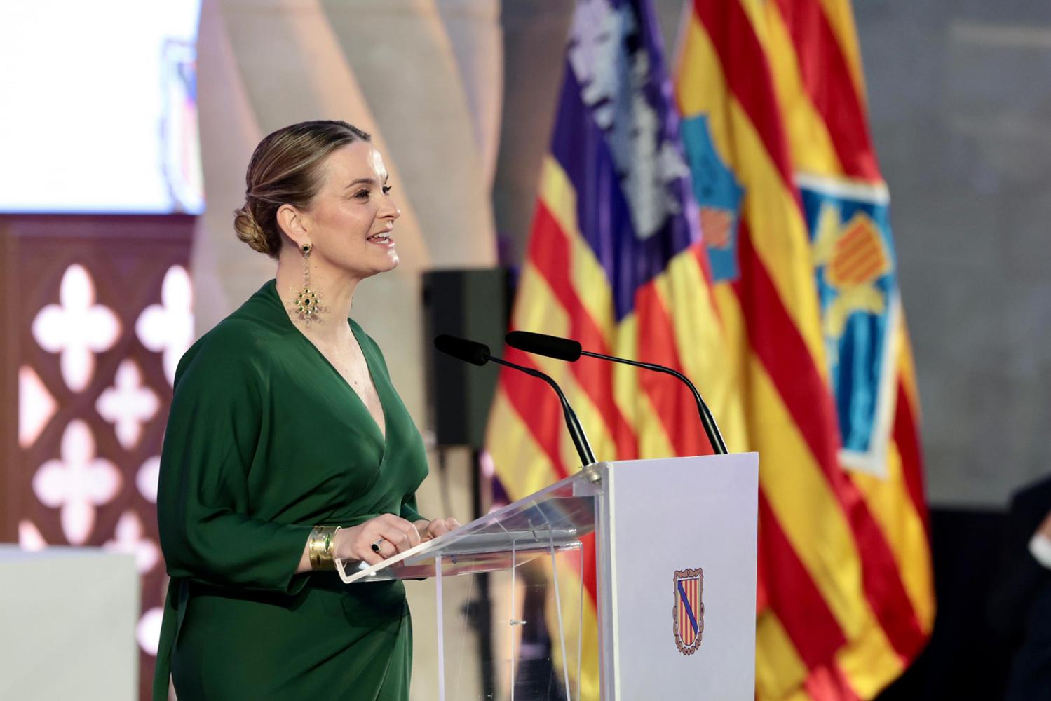 Marga Prohens, durante el acto institucional del Dia de les Illes Balears en la Llotja de Palma.