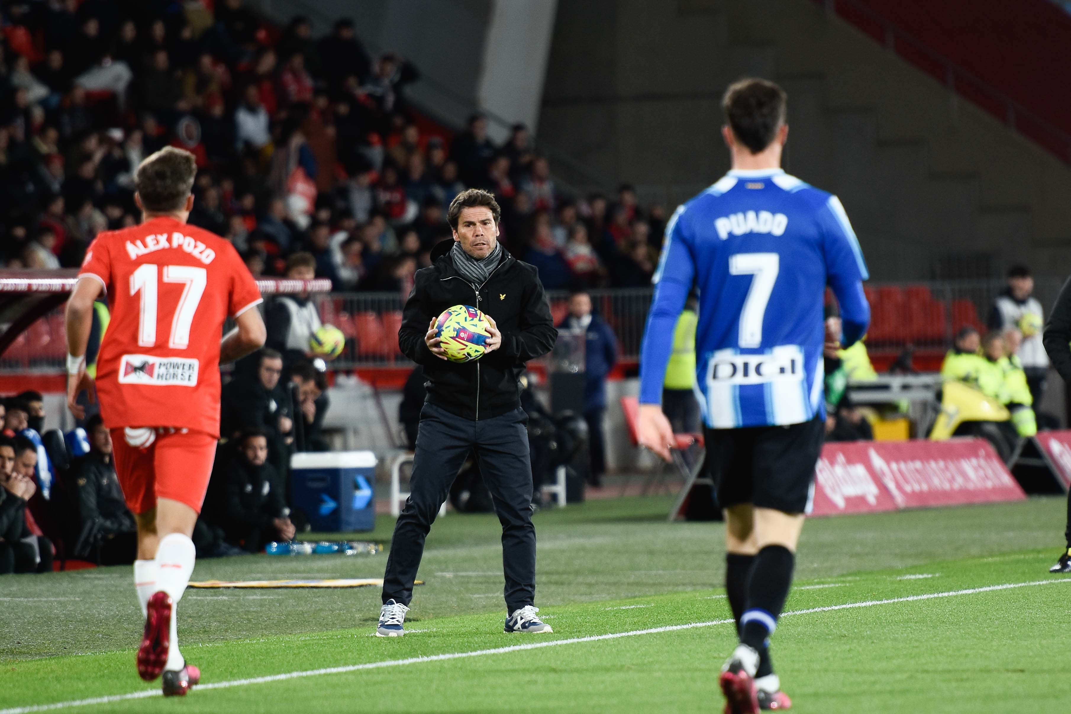 Rubi dio con la tecla desde el once y el Almería arrasó al Espanyol.