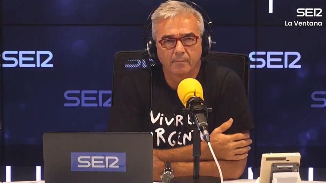 Carles Francino recuerda a Julia Otero en su vuelta a la radio.