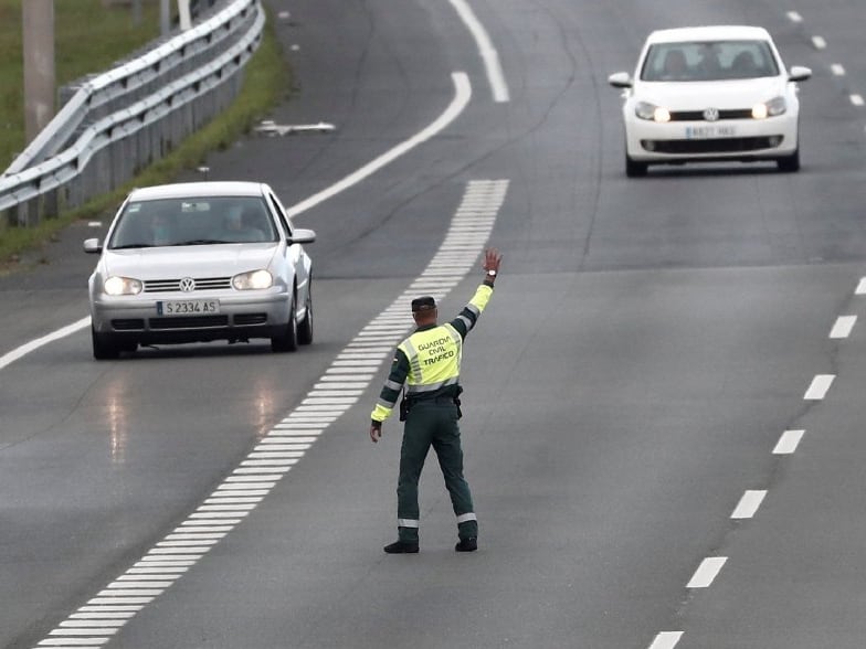 Efectivos de la Guardia Civil de tráfico en Navarra