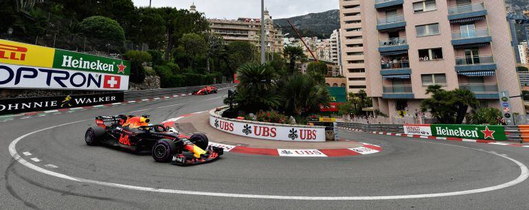 Ricciardo dominó de principio a fin pese a los problemas técnicos de su coche