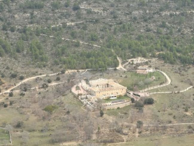 Vista de la finca del Cambrón desde el mirador de la Piedra del Balcón.