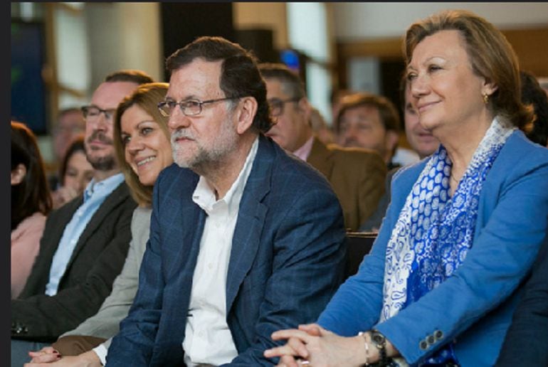 El presidente Mariano Rajoy, la presidenta PP aragonés Luisa Fernanda Rudi y la secretaria general, Mª Dolores de Cospedal