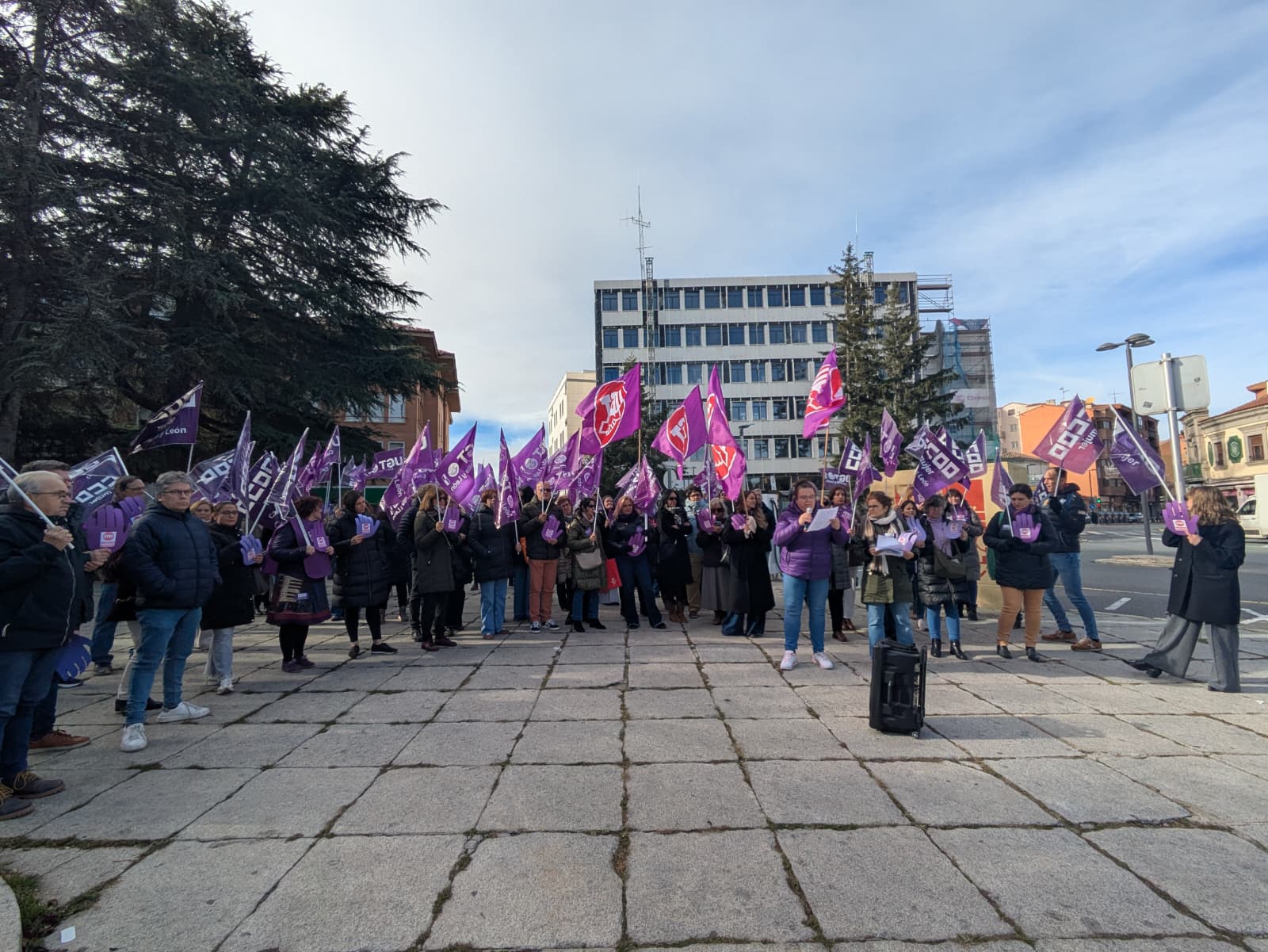 Concentración sindicatos 25N en Ávila