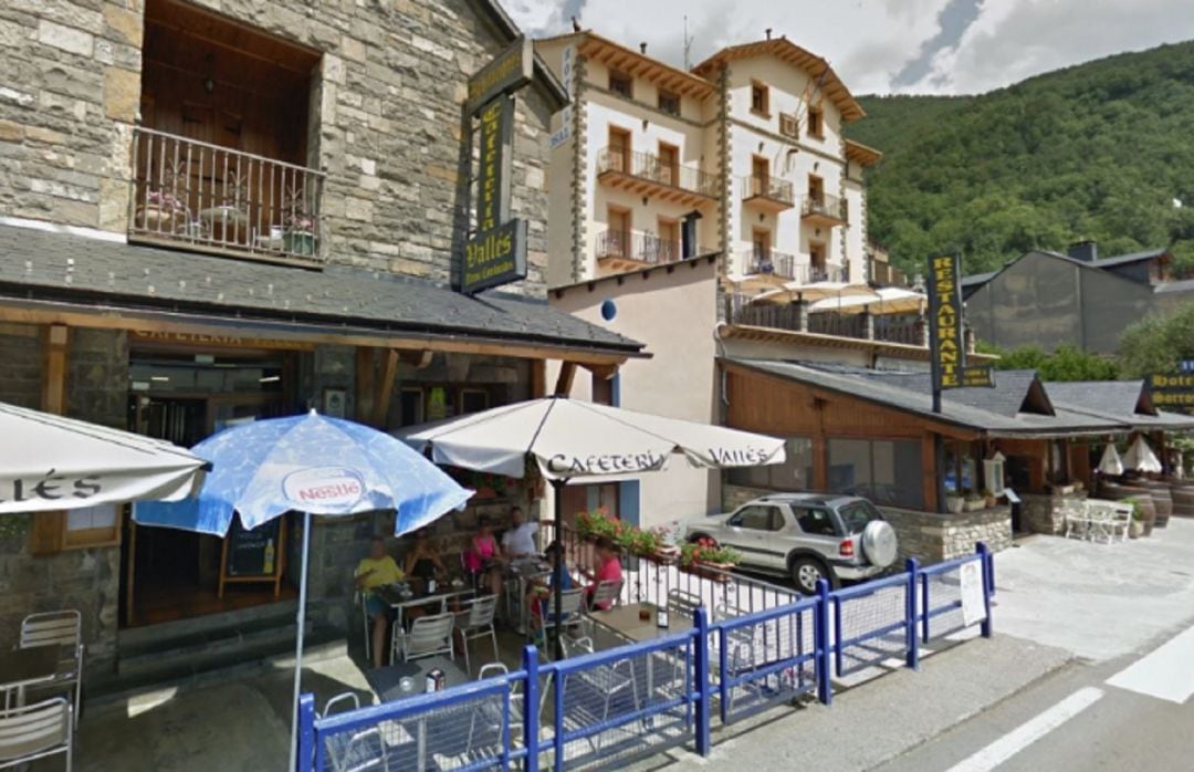 Restaurante Casa Vallés, de Broto (Huesca), donde trabajaba el joven que ha aparecido muerto 