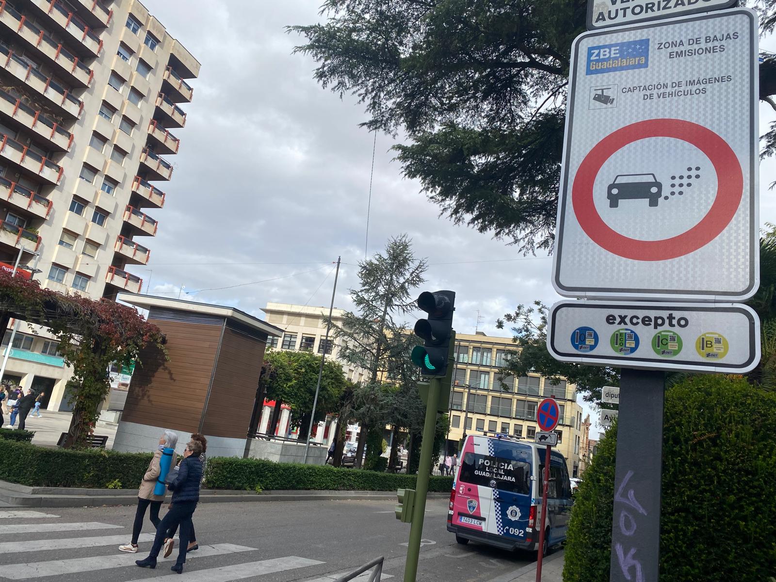 Cartel entrada ZBE Guadalajara