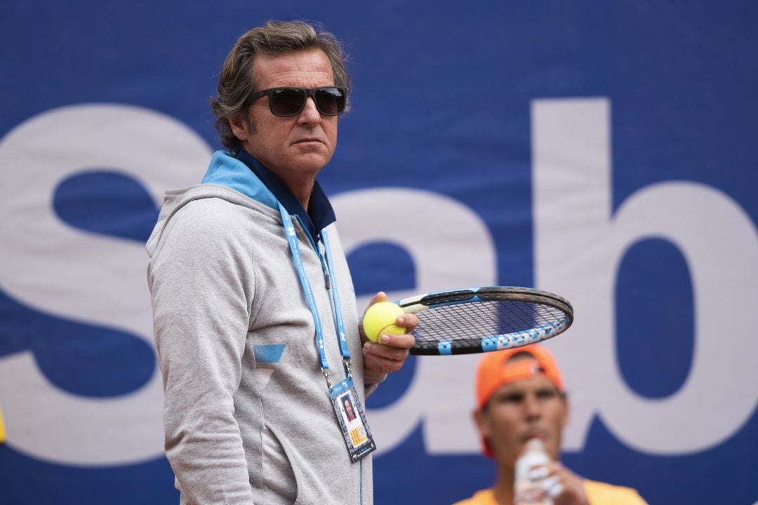 Francis Roig, durante un entrenamiento con Rafa Nadal