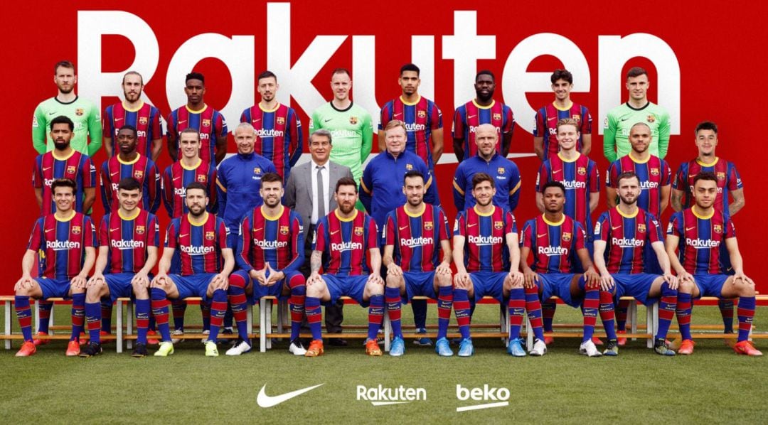 Foto oficial de la plantilla del Barça 2020-21 con Laporta. 