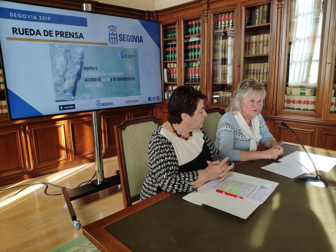 La alcaldesa Clara Luquero junto a la concejala Paloma Maroto han presentado las actividades del día mundial del agua y del árbol  