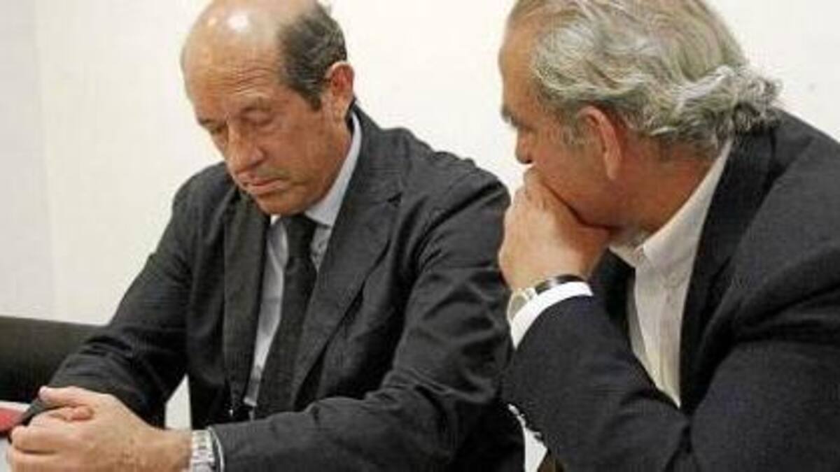 Salvo: "Nos hemos gastado 349 millones para ganar una Copa del Rey y esperando un milagro en la Fundación"