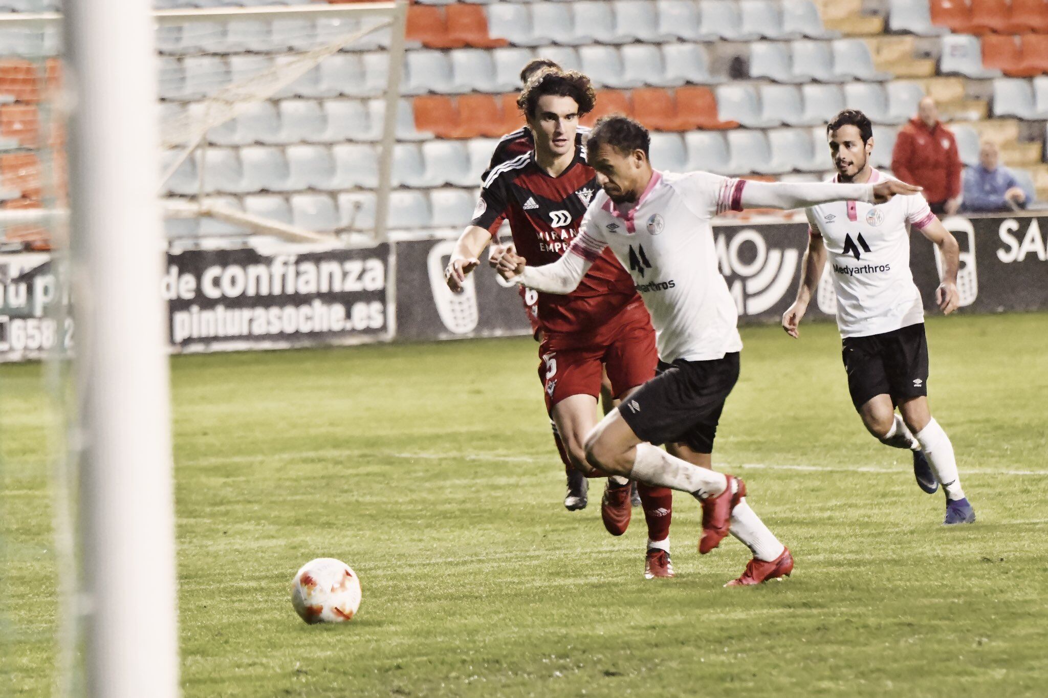 Jugada de ataque el Salamanca CF UDS ante el Mirandés B/ Salamanca CF UDS