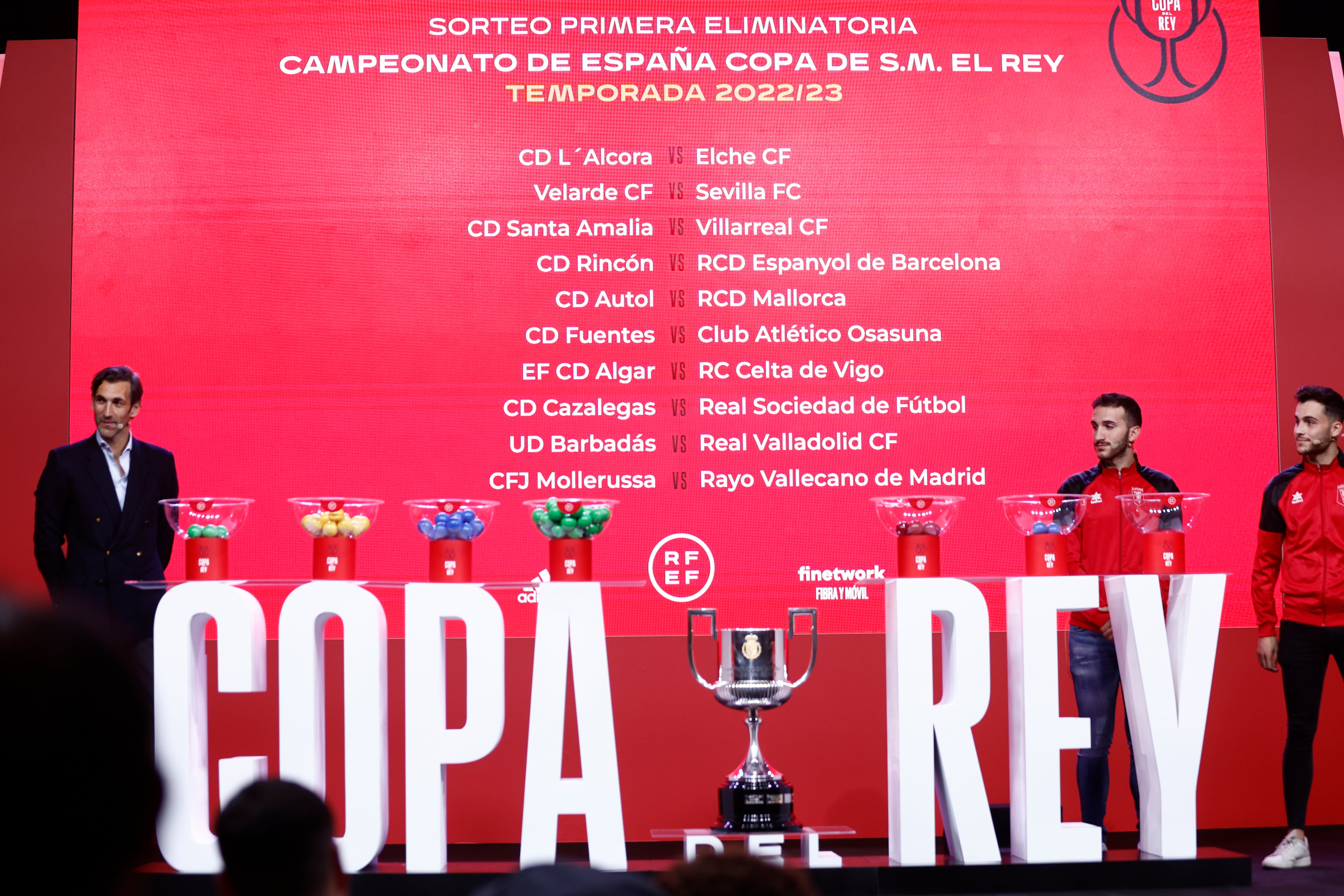 Momento del sorteo la primera eliminatoria de la Copa del Rey