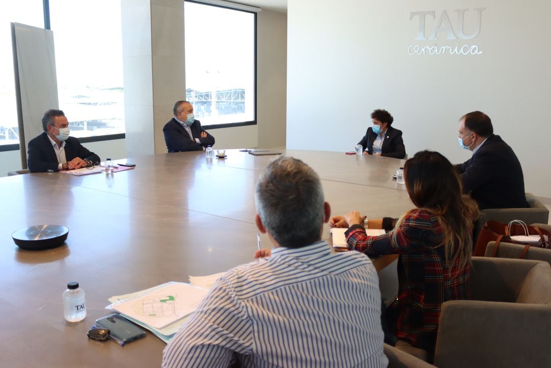 Onda fomenta el asociacionismo empresarial para modernizar y sumar competitividad a las áreas industriales