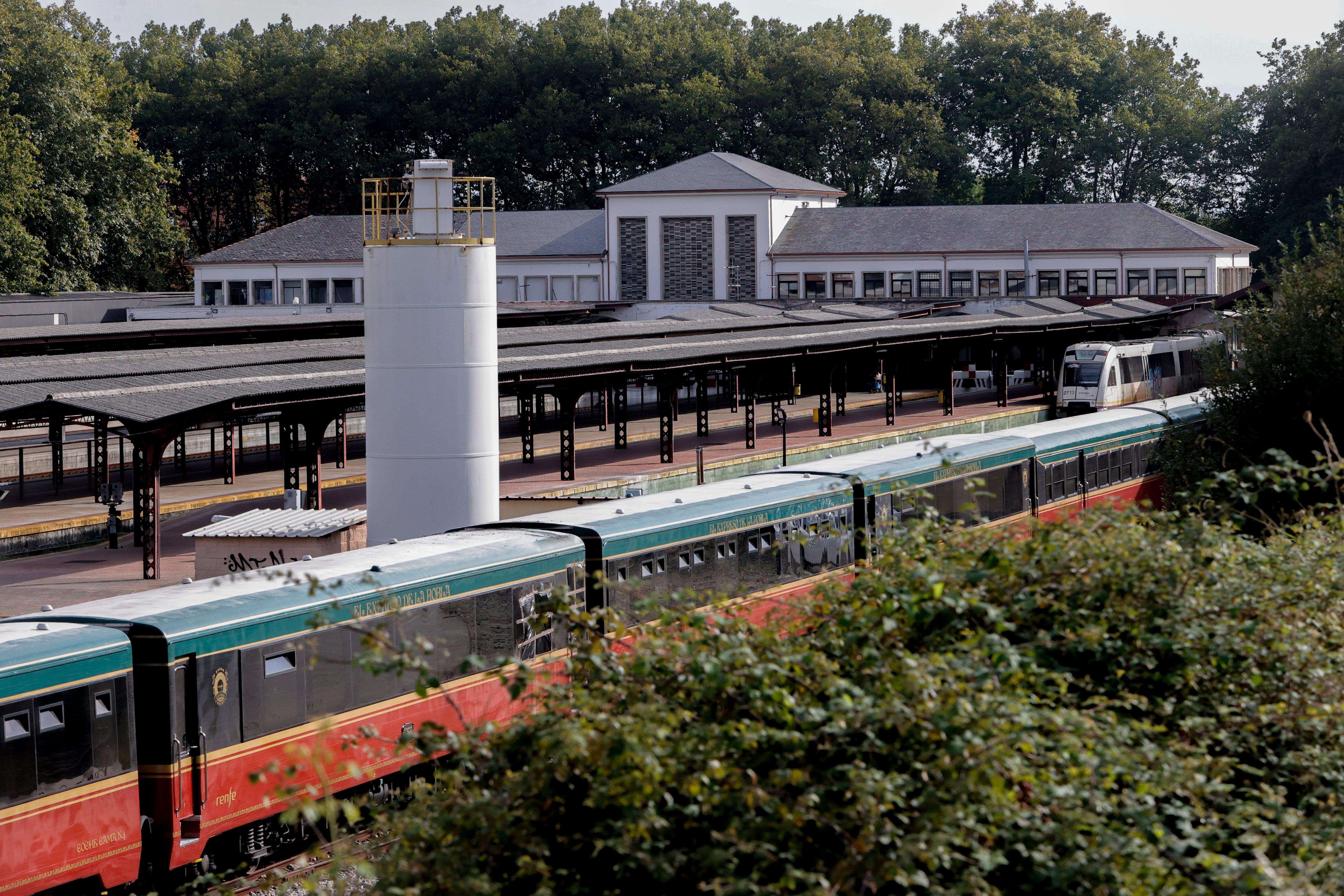 Vista de la estación de tren de Ferrol (foto: Kiko Delgado / EFE)